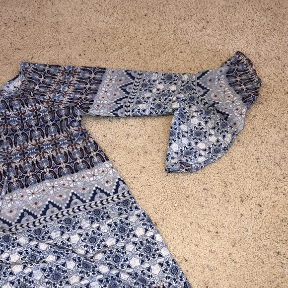 Veronicam blue and red shirt size small - Picture 3 of 4